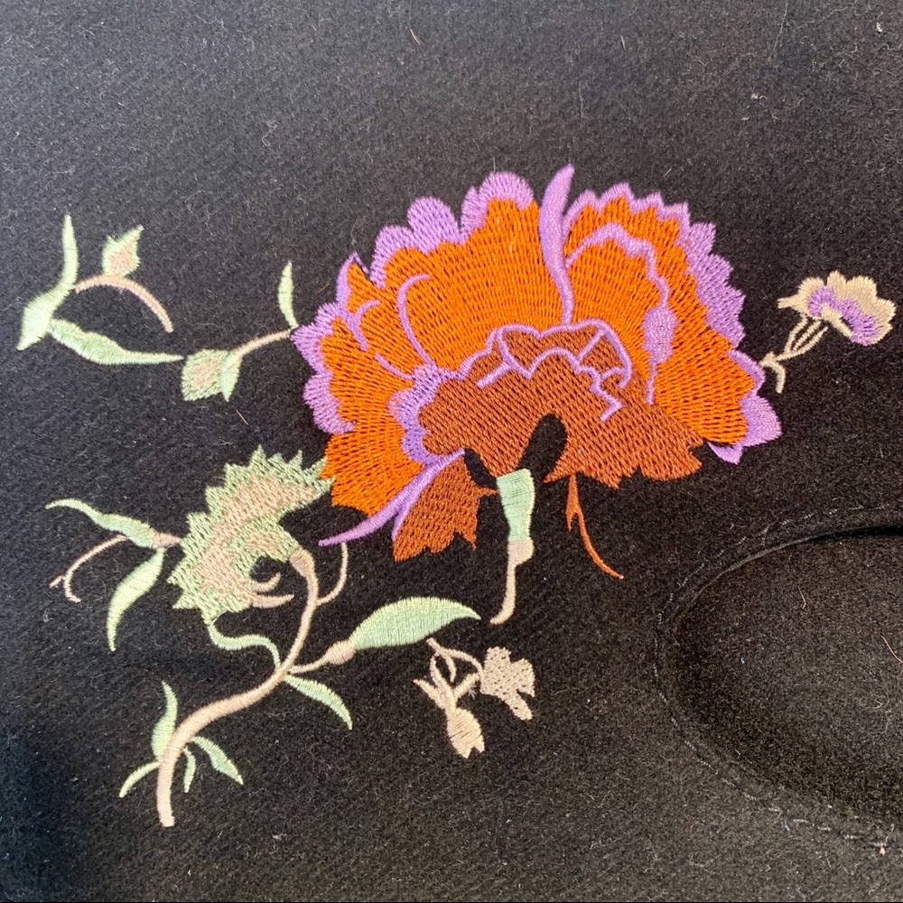 Embroidered Clutch - Picture 2 of 4
